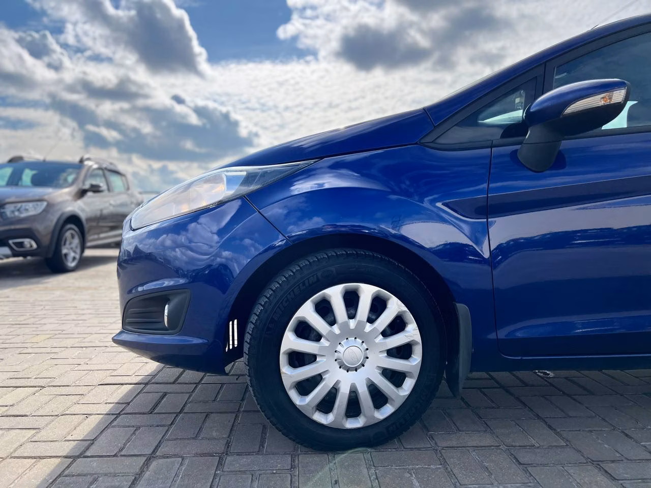 Ford Fiesta фото 6