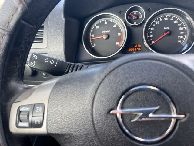 Opel Zafira фото 18