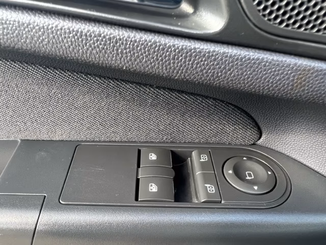 Opel Zafira фото 16