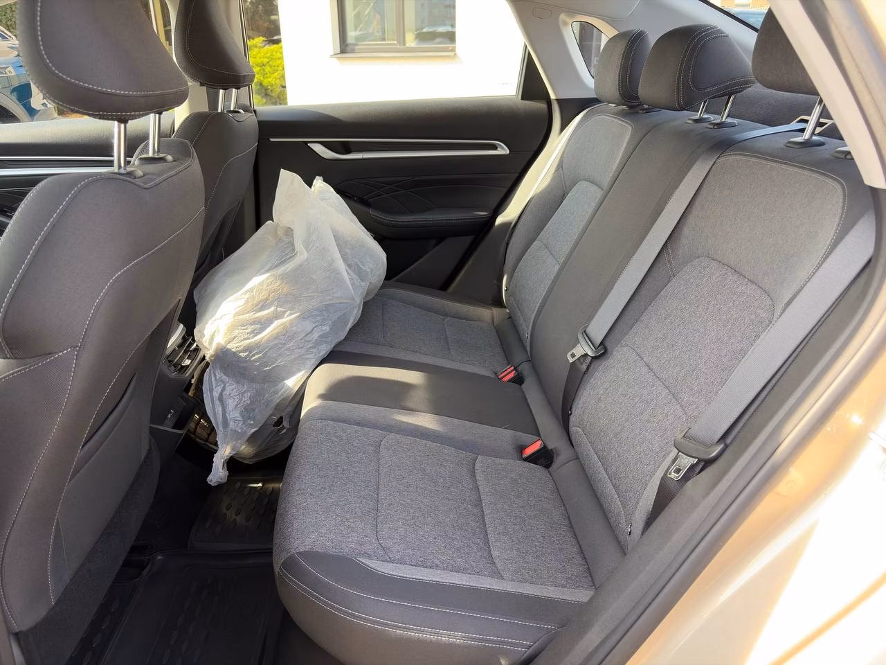 Geely Emgrand фото 16
