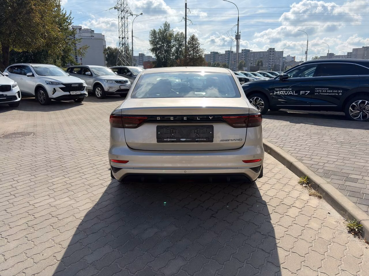 Geely Emgrand фото 4