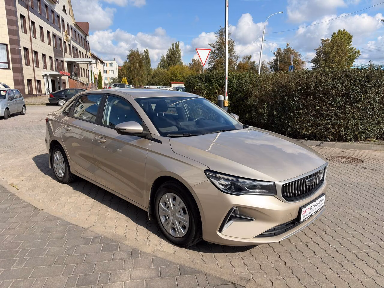 Geely Emgrand фото 7