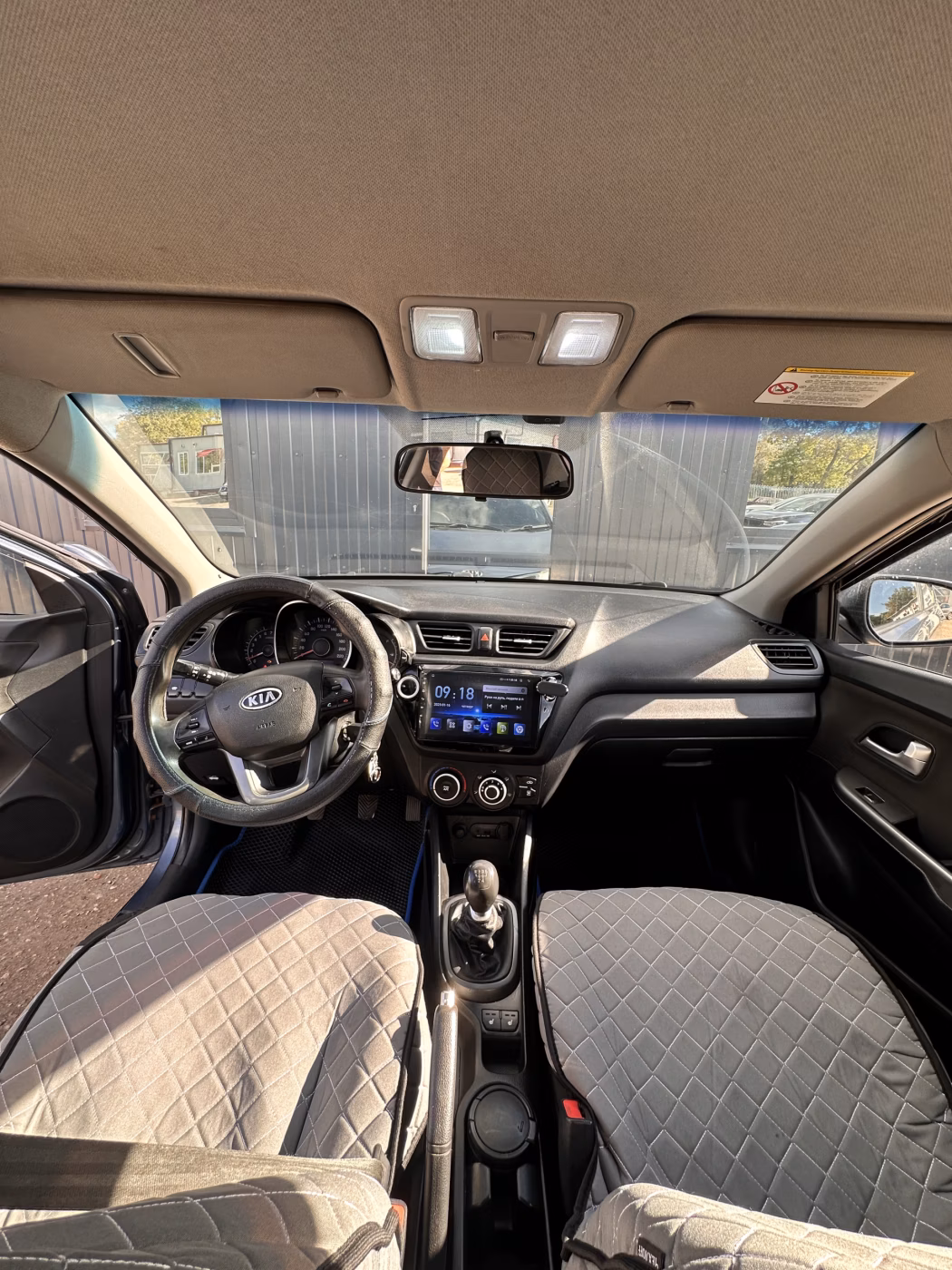 Kia Rio фото 9