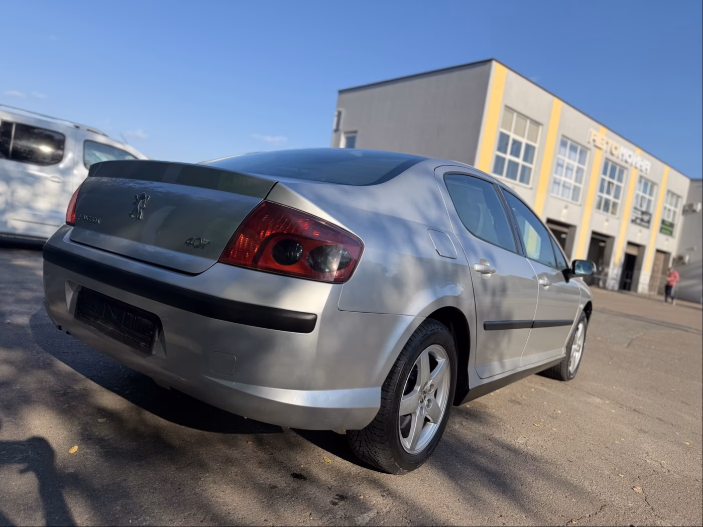 Peugeot 407 фото 7