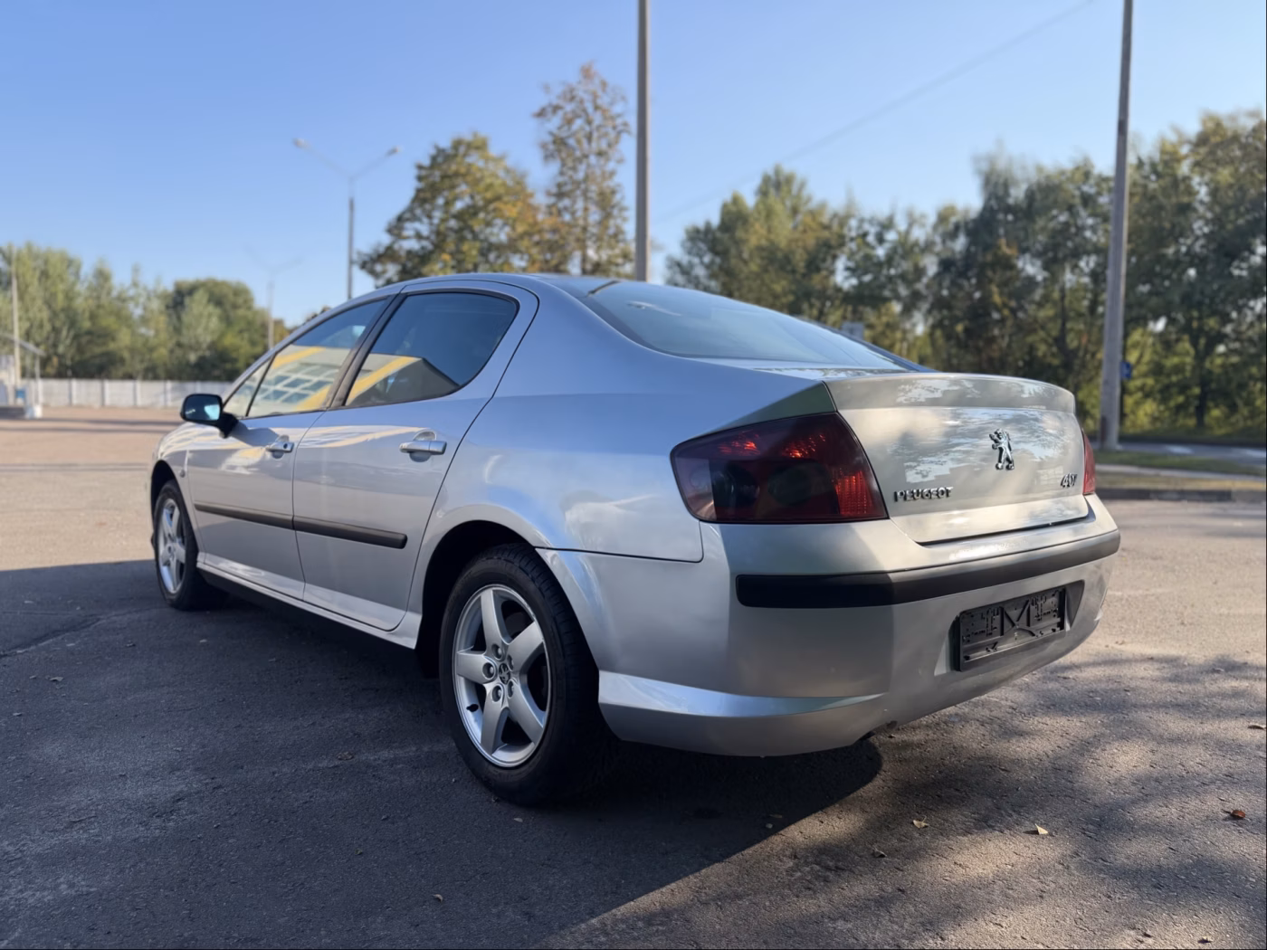 Peugeot 407 фото 9