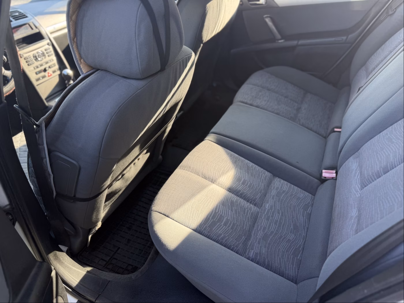 Peugeot 407 фото 13