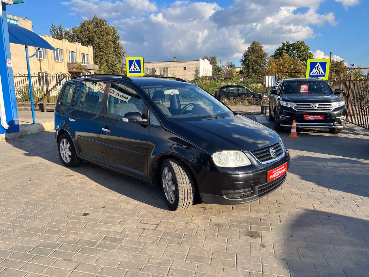 Volkswagen Touran фото 6