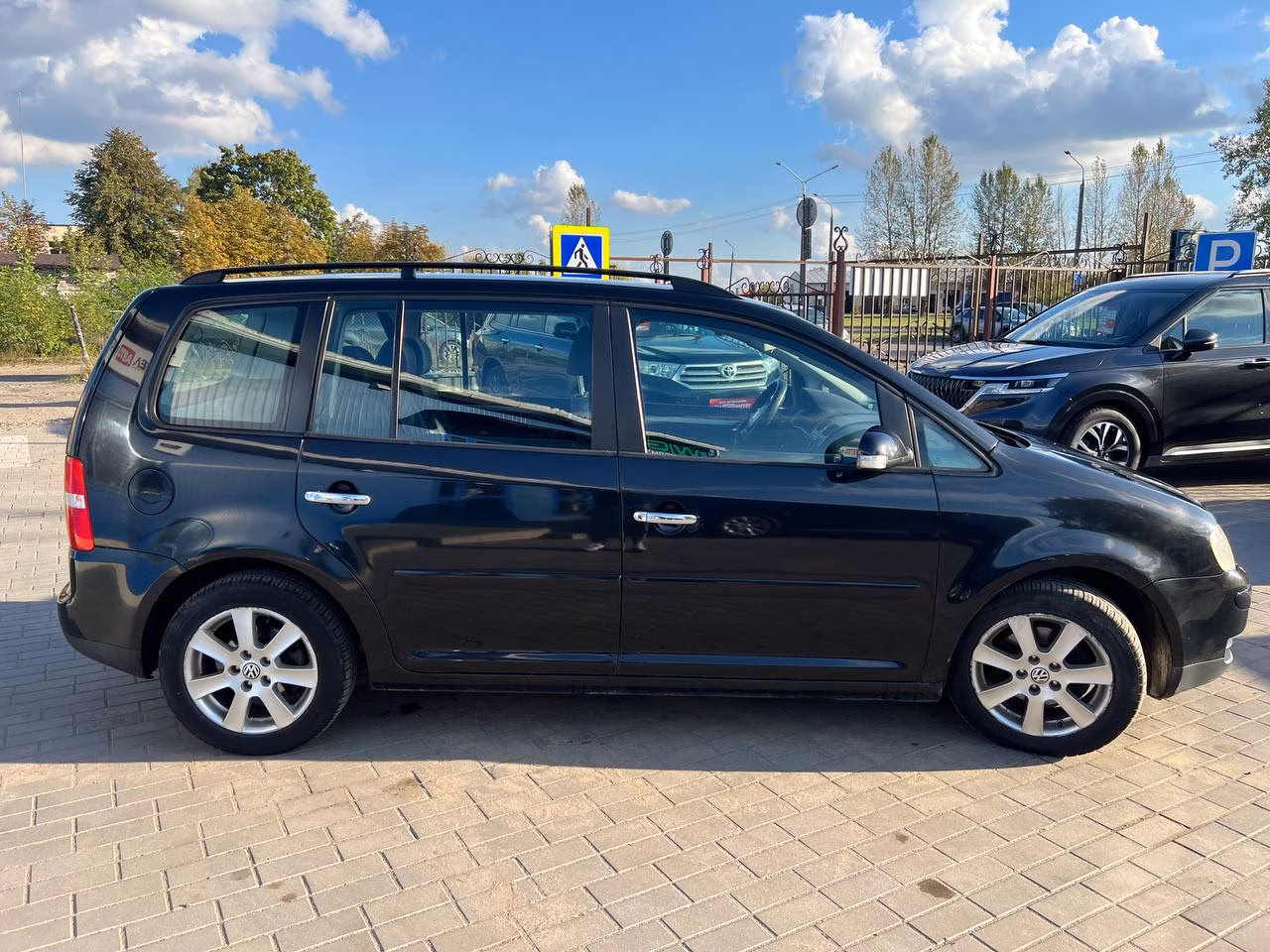 Volkswagen Touran фото 7