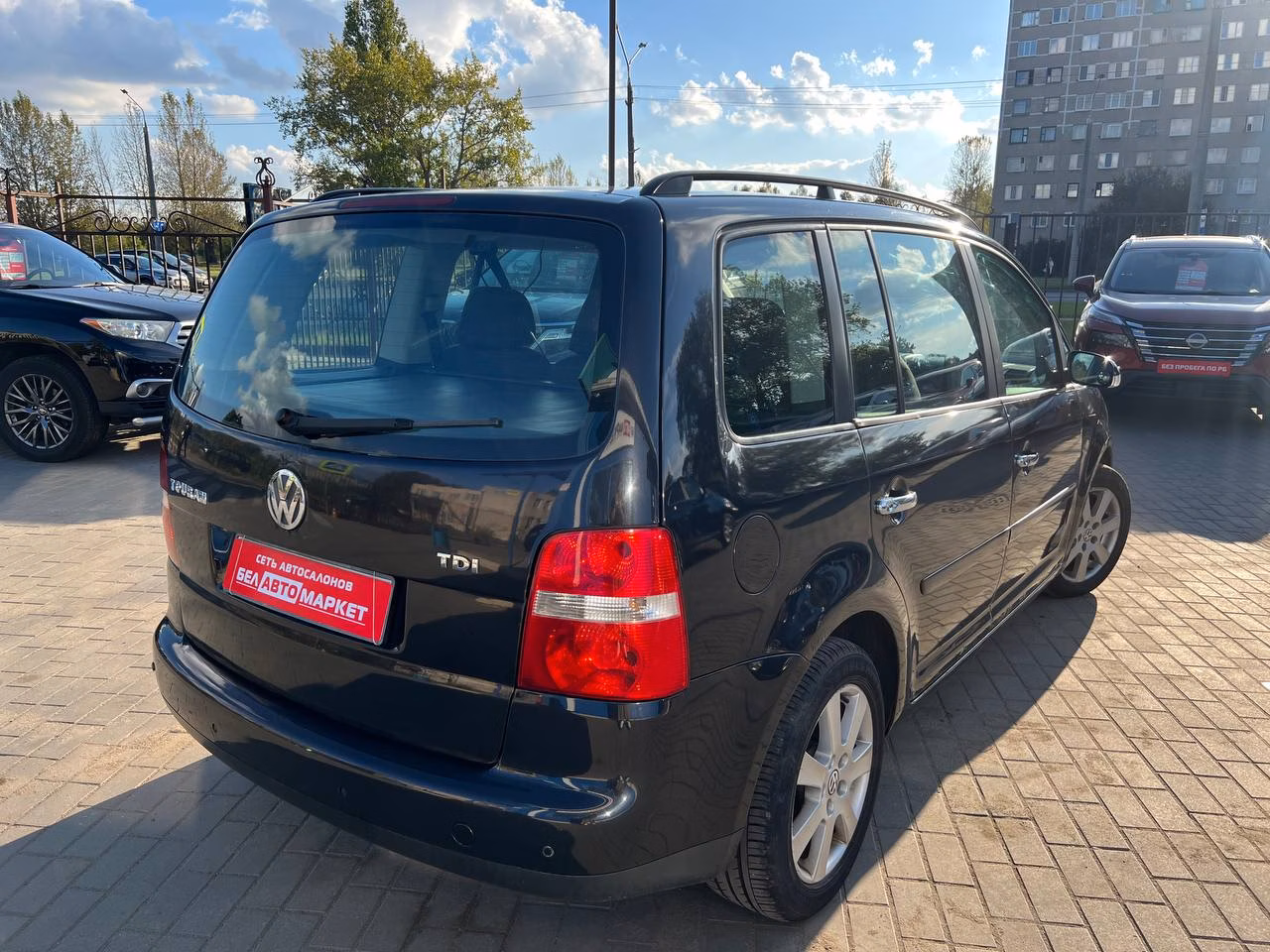 Volkswagen Touran фото 8