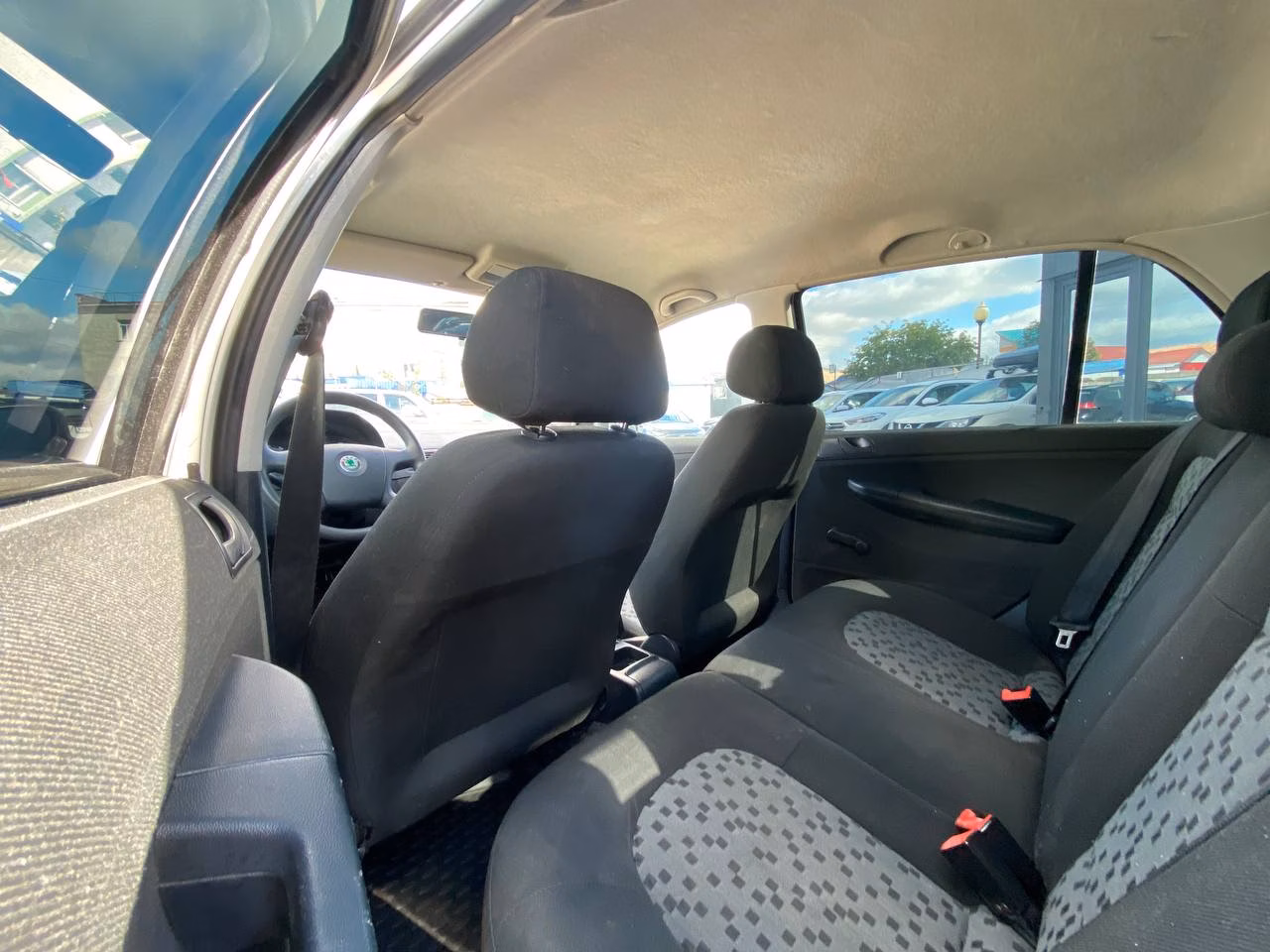 Skoda Fabia фото 10