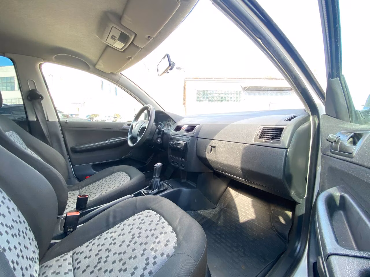 Skoda Fabia фото 12