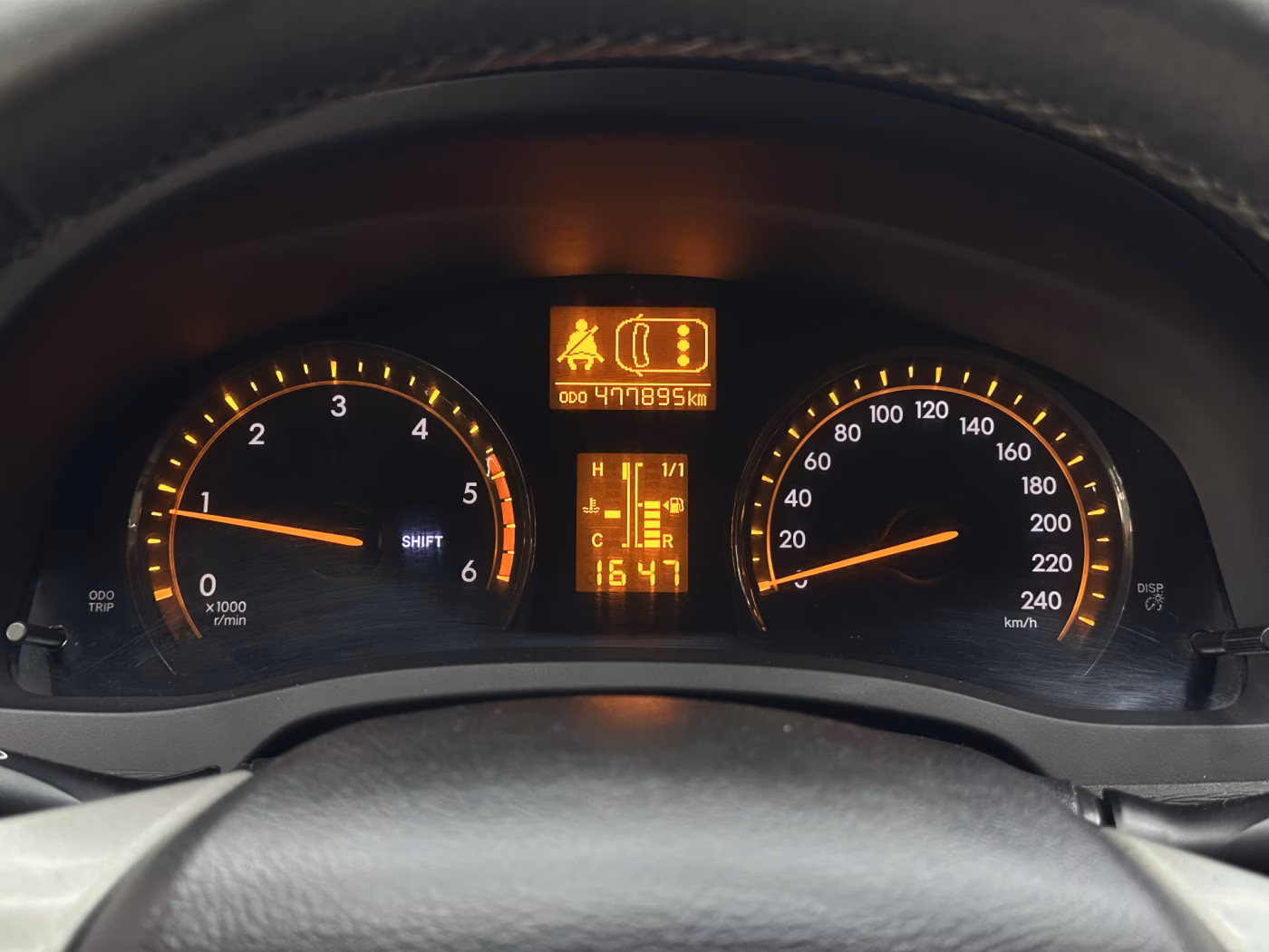 Toyota Avensis фото 13