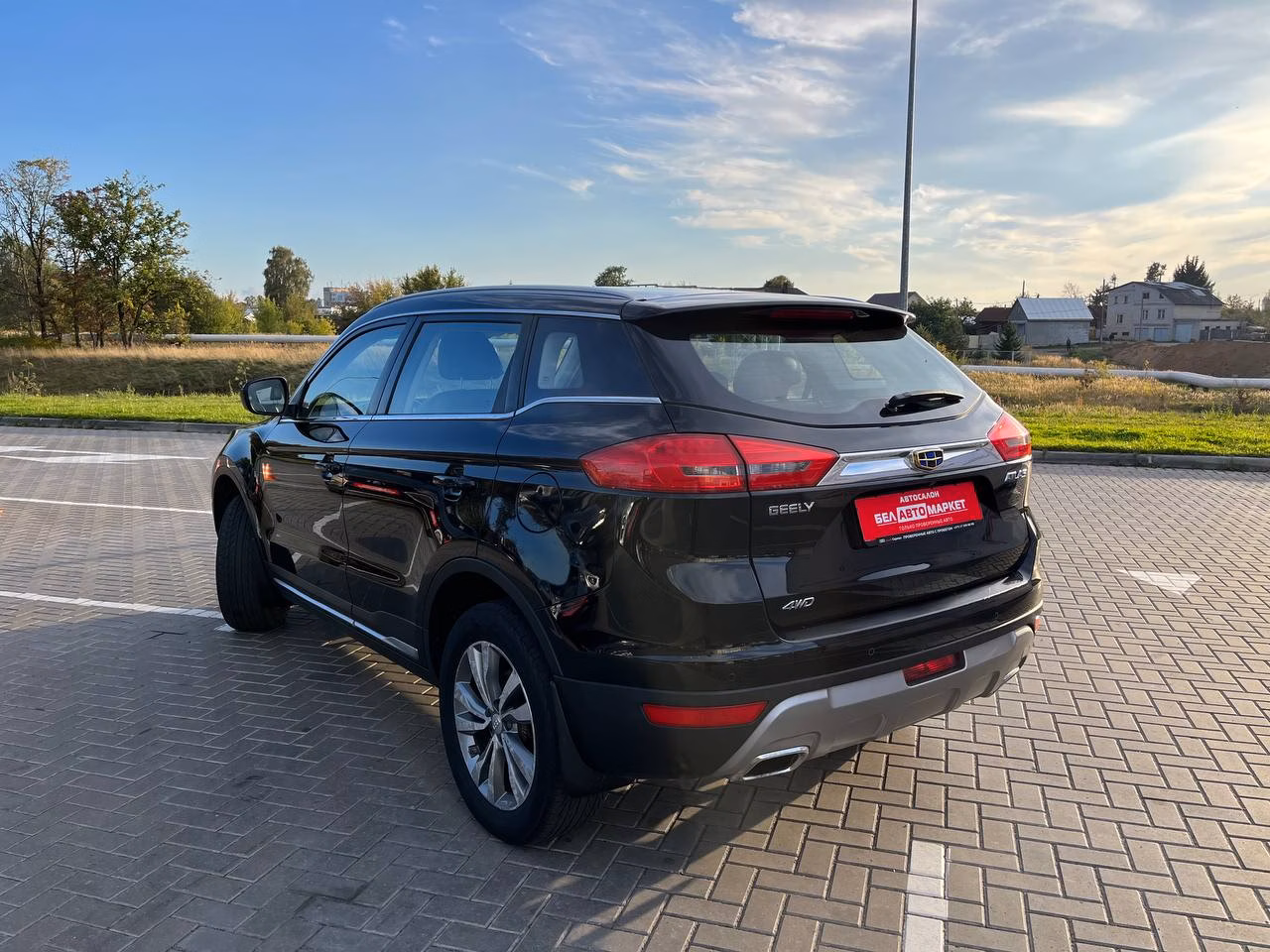 Geely Atlas фото 7