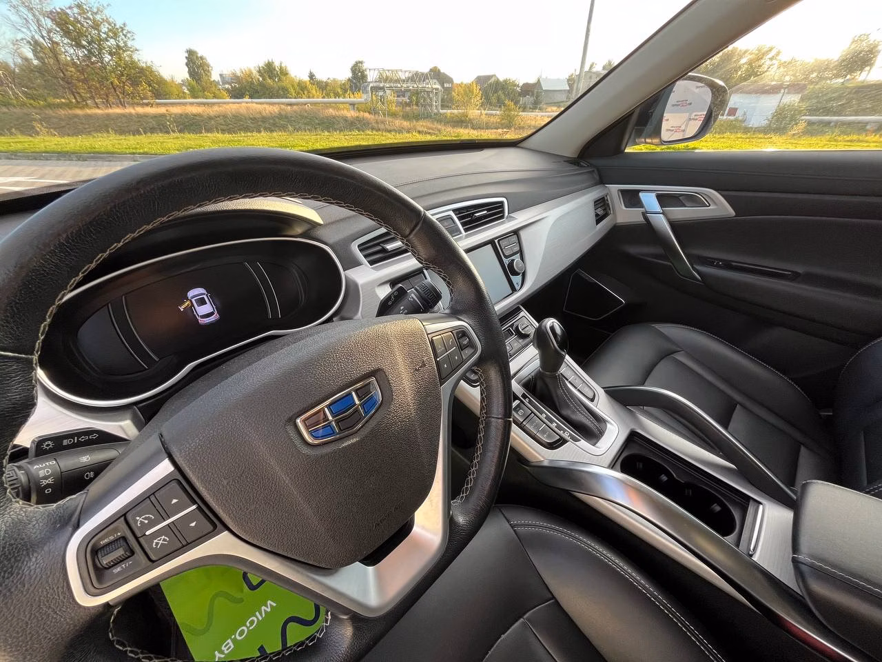 Geely Atlas фото 13