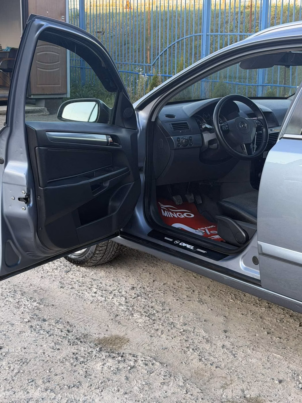 Opel Astra фото 17