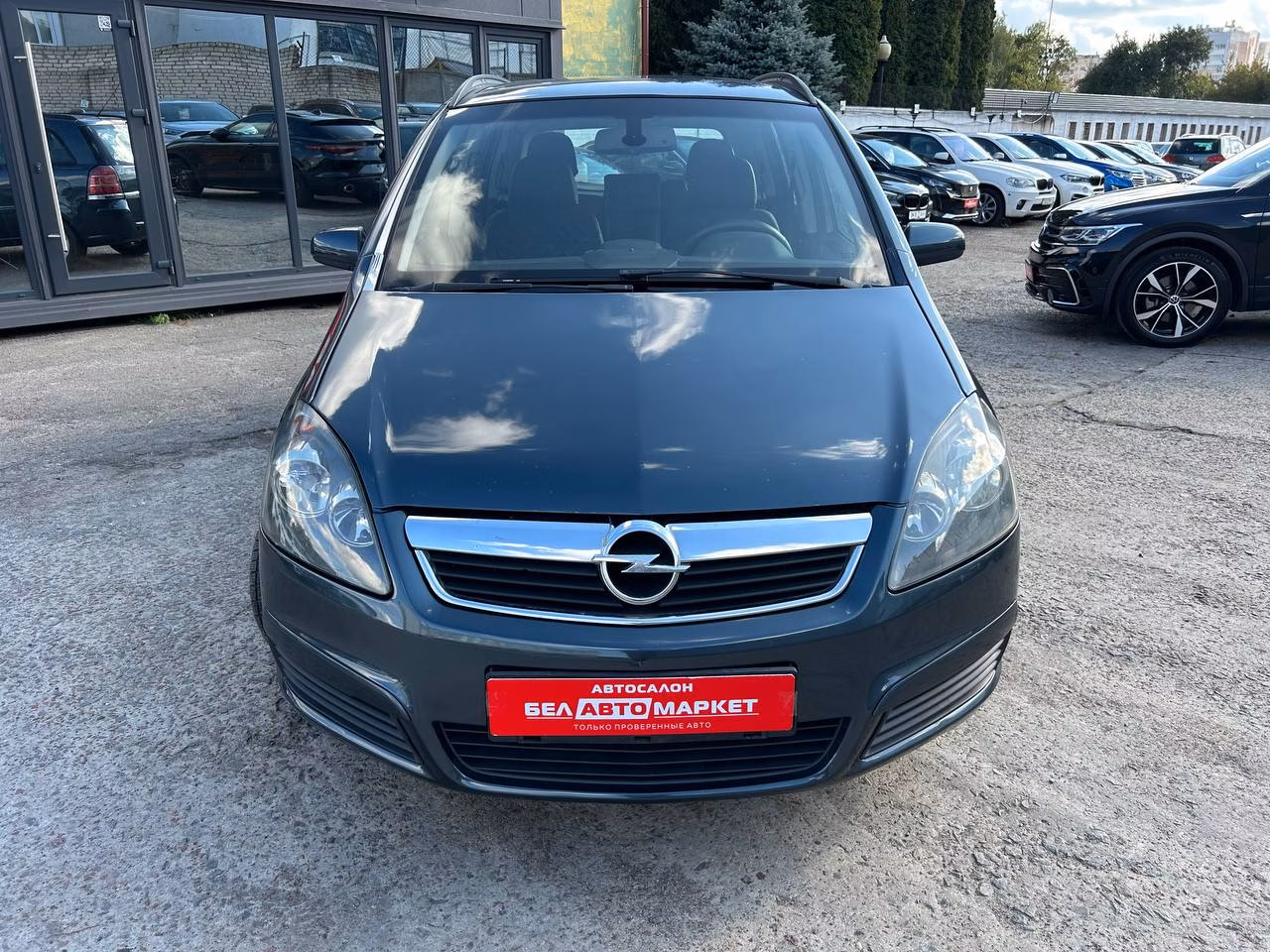 Opel Zafira фото 2