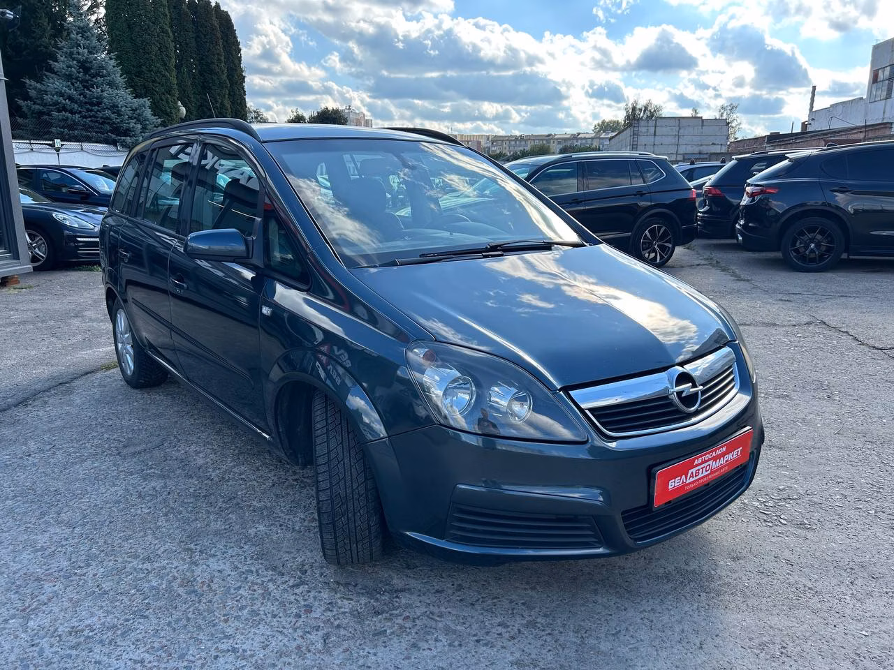 Opel Zafira фото 3