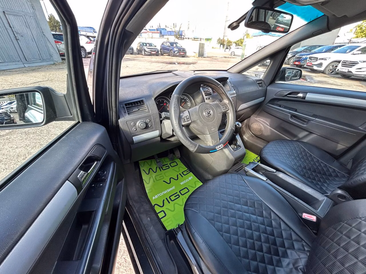 Opel Zafira фото 9