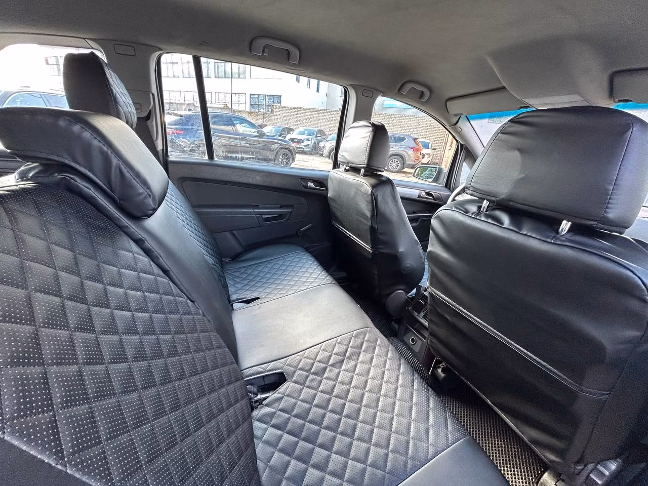Opel Zafira фото 14