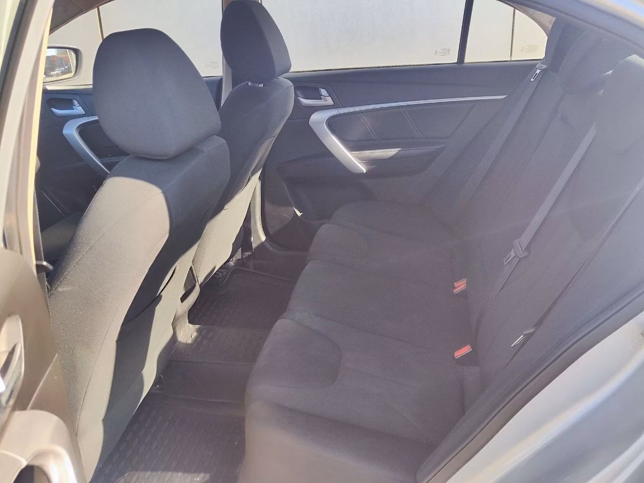 Geely Emgrand фото 10