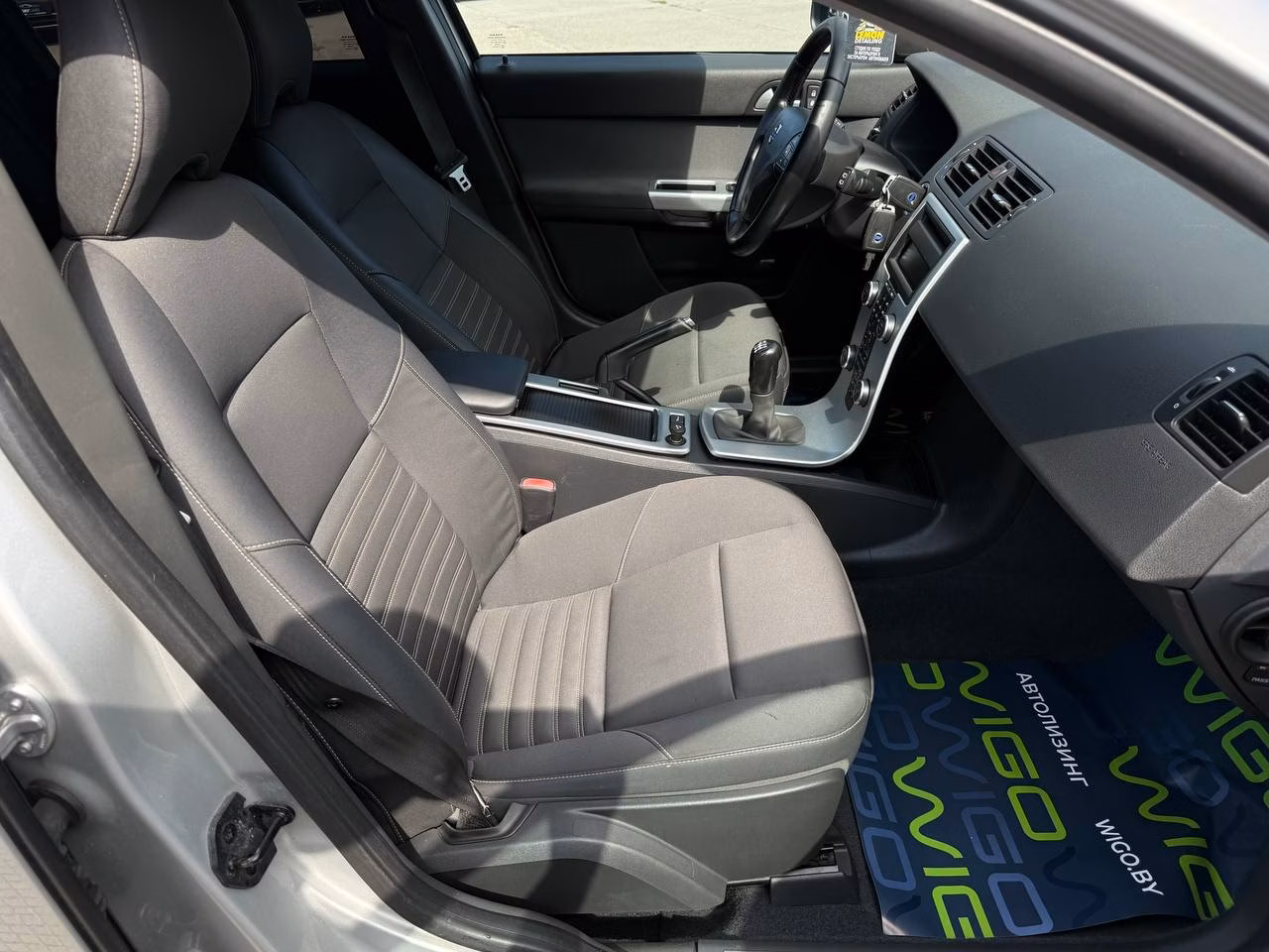 Volvo V50 фото 11