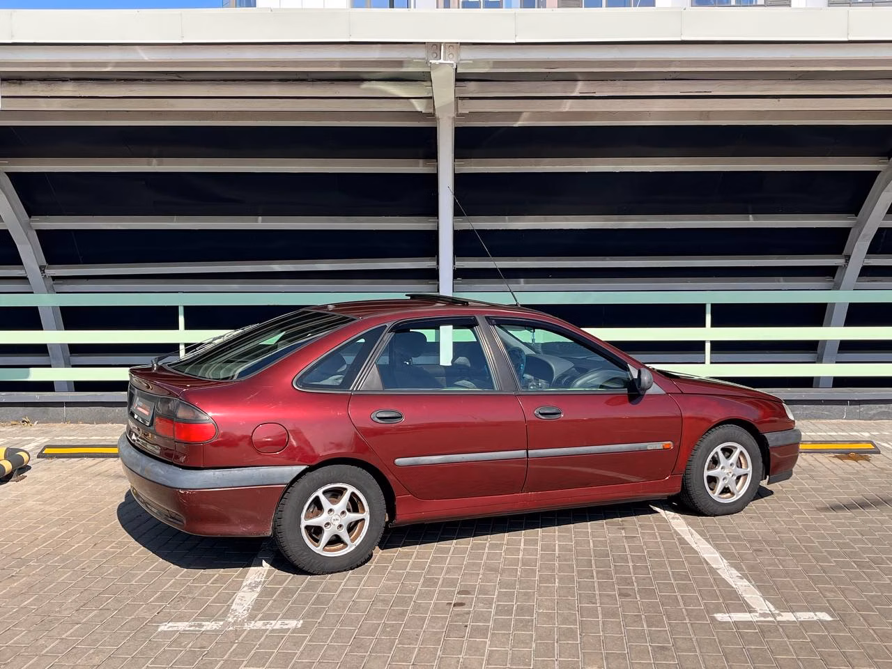 Renault Laguna фото 6