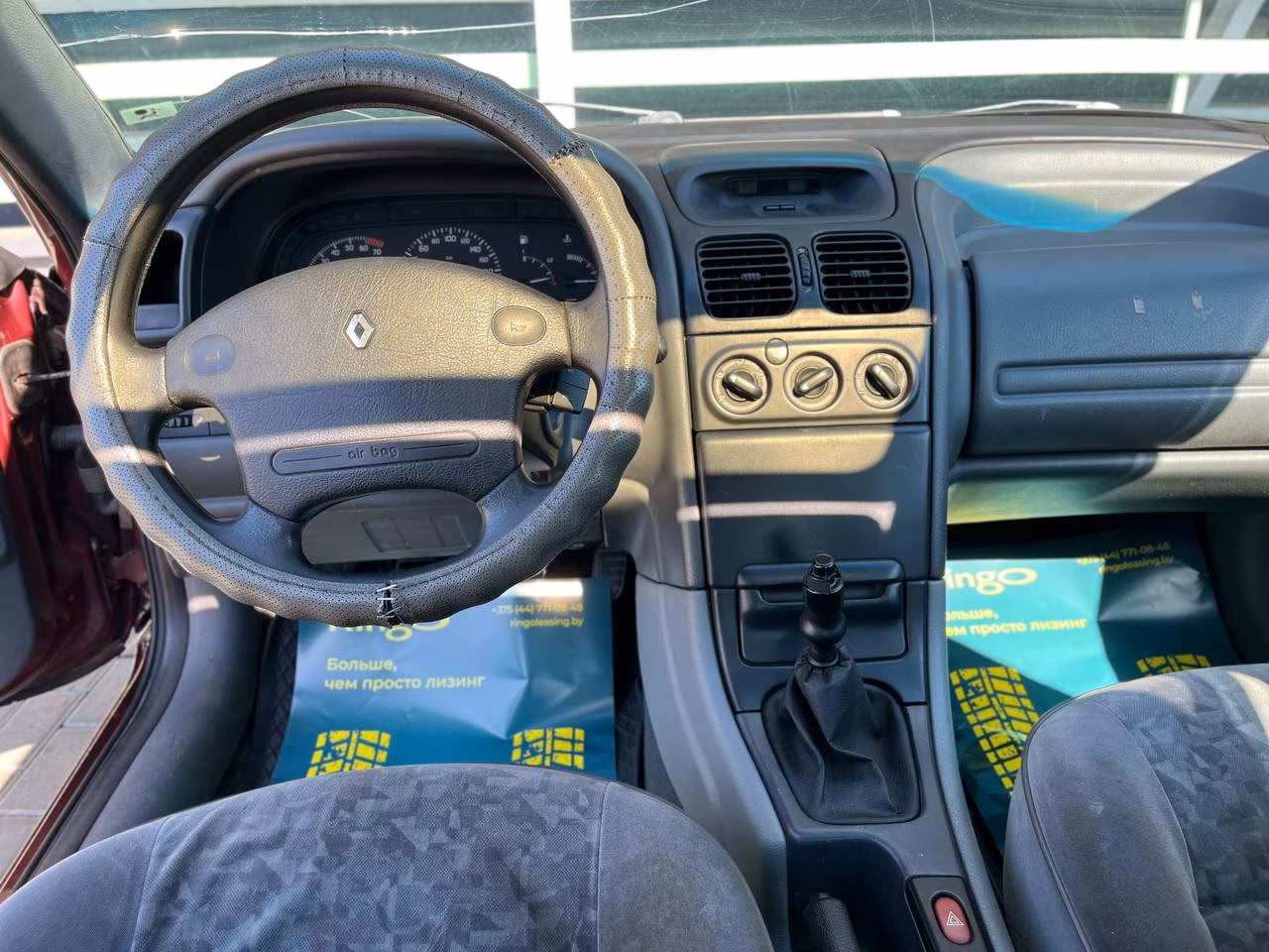 Renault Laguna фото 8