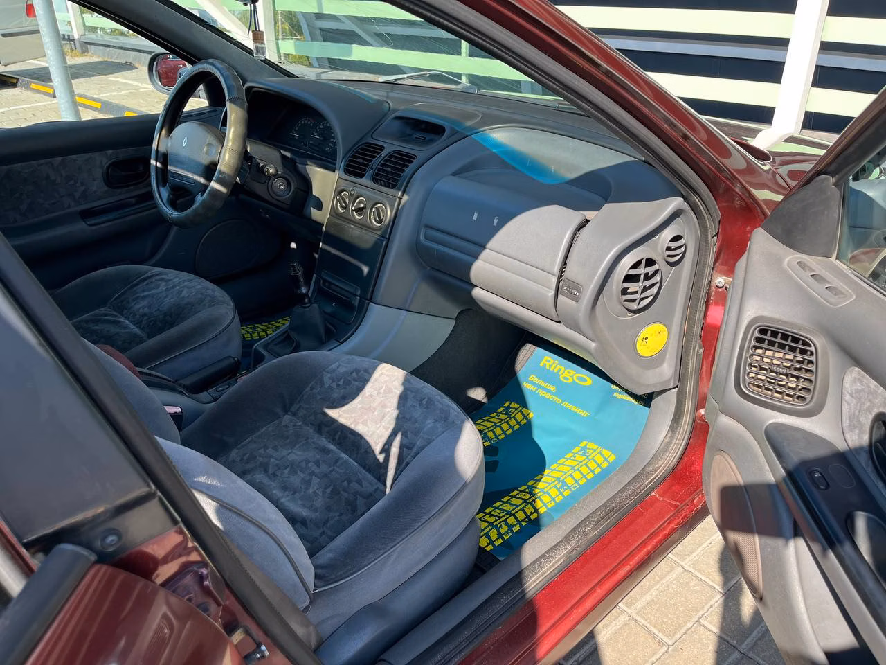 Renault Laguna фото 9