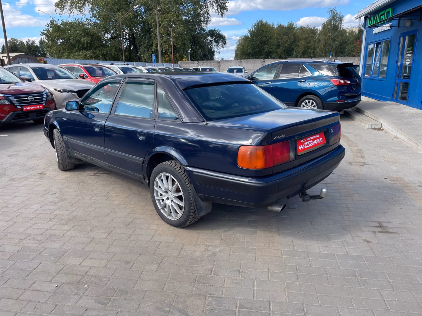 Audi 100 фото 10