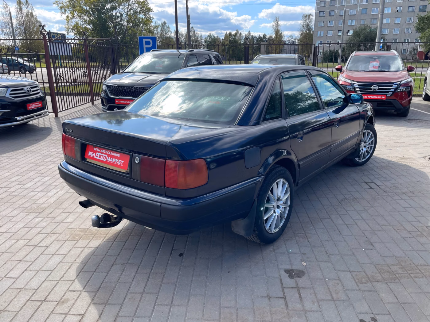 Audi 100 фото 12