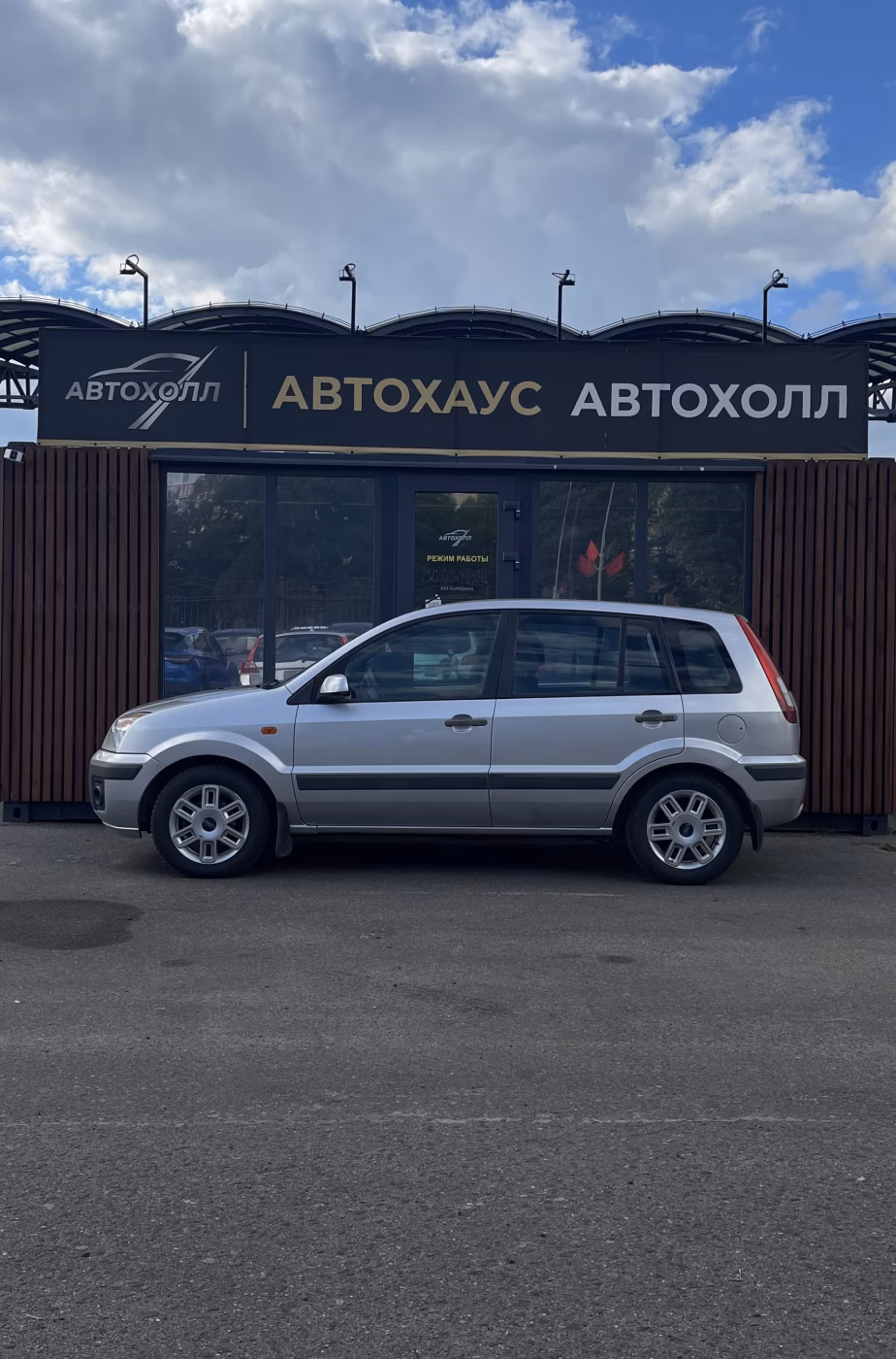 Ford Fusion фото 4