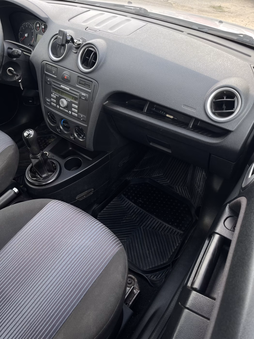Ford Fusion фото 11