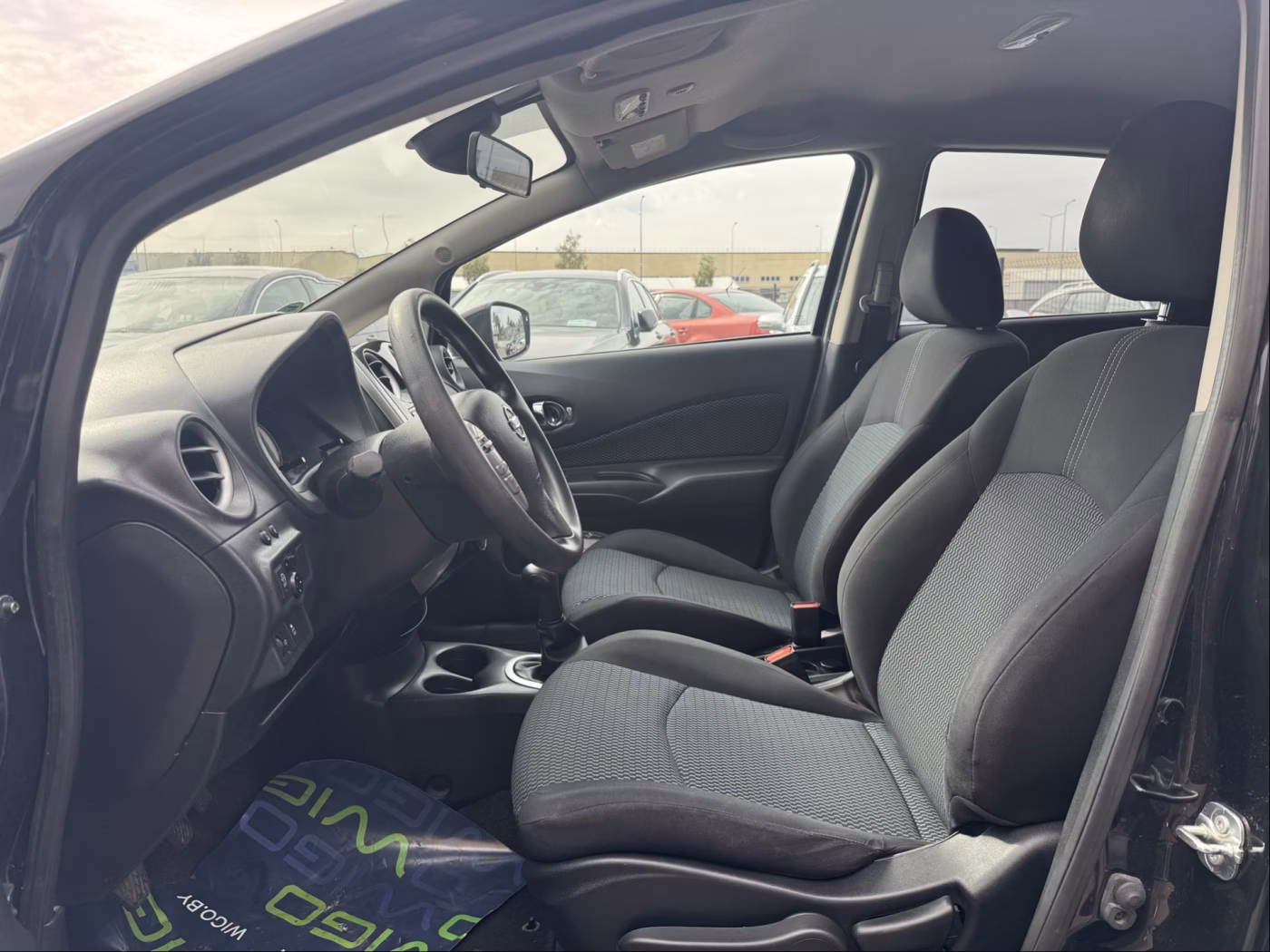 Nissan Note фото 11
