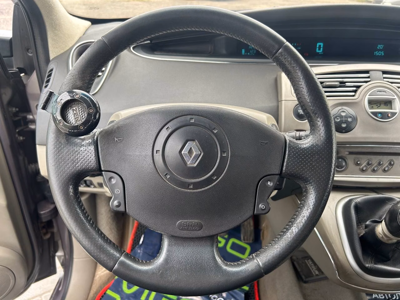 Renault Grand Scenic фото 10