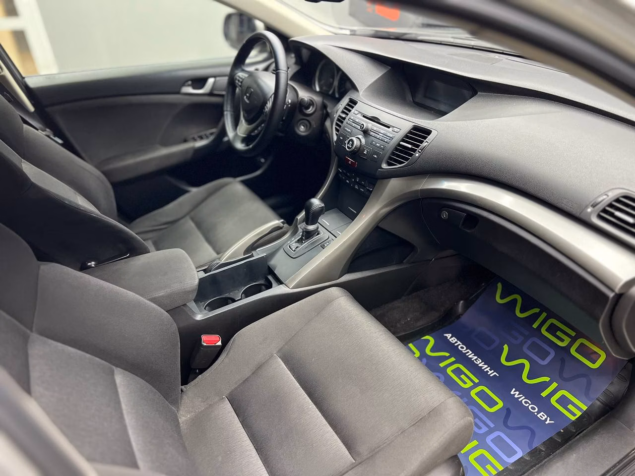 Honda Accord фото 9