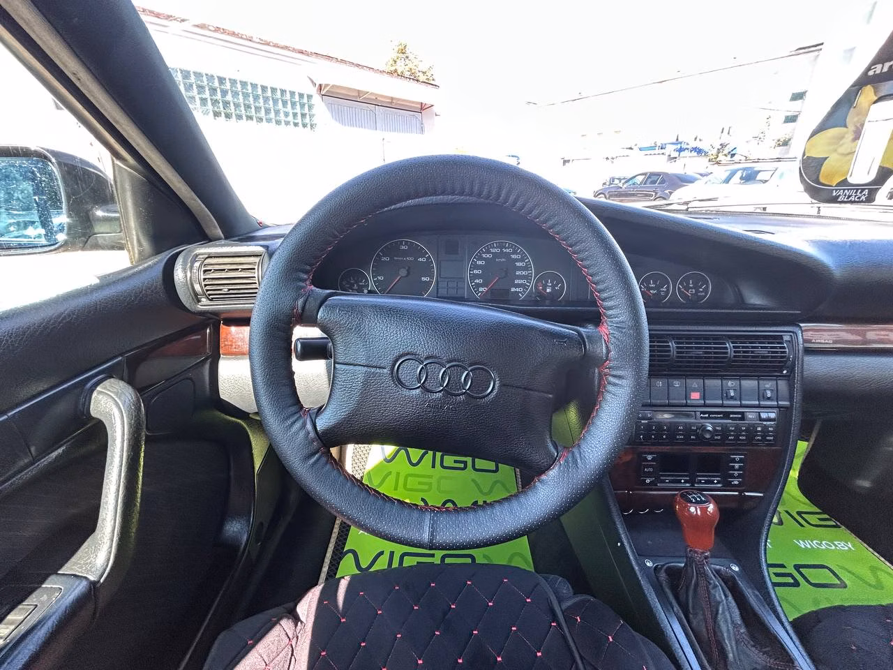 Audi A6 фото 12