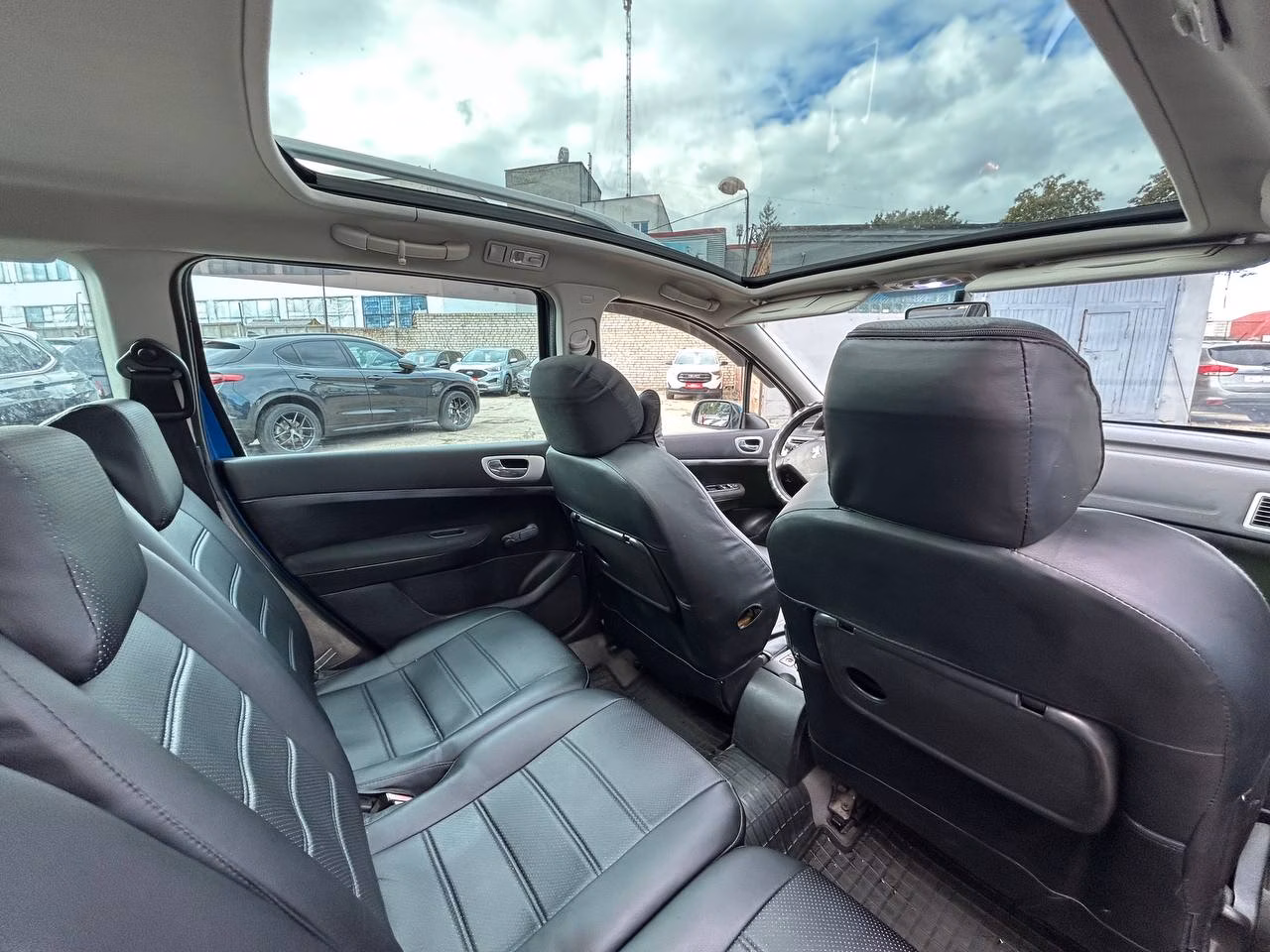 Peugeot 307 фото 14