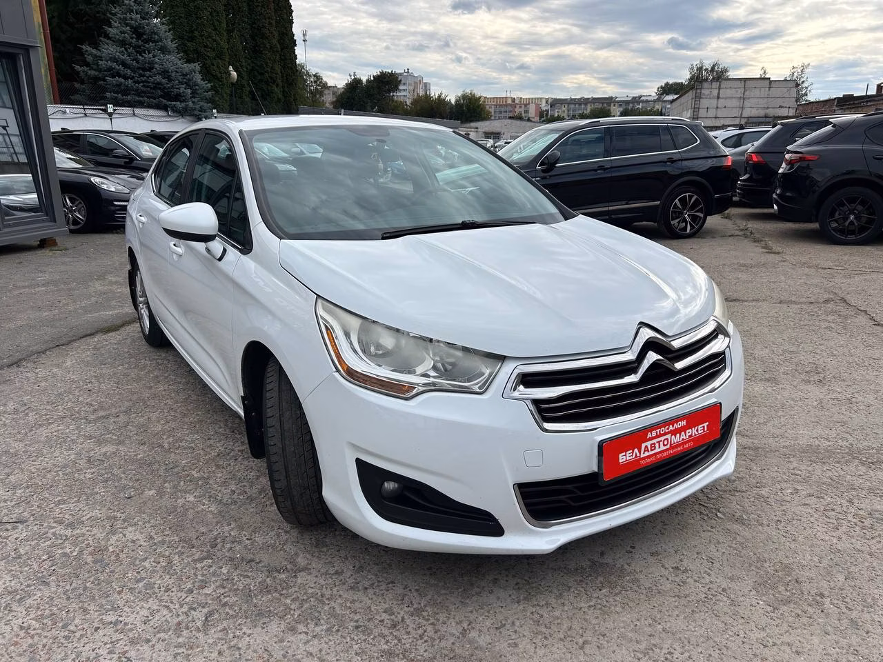 Citroen C4 фото 3
