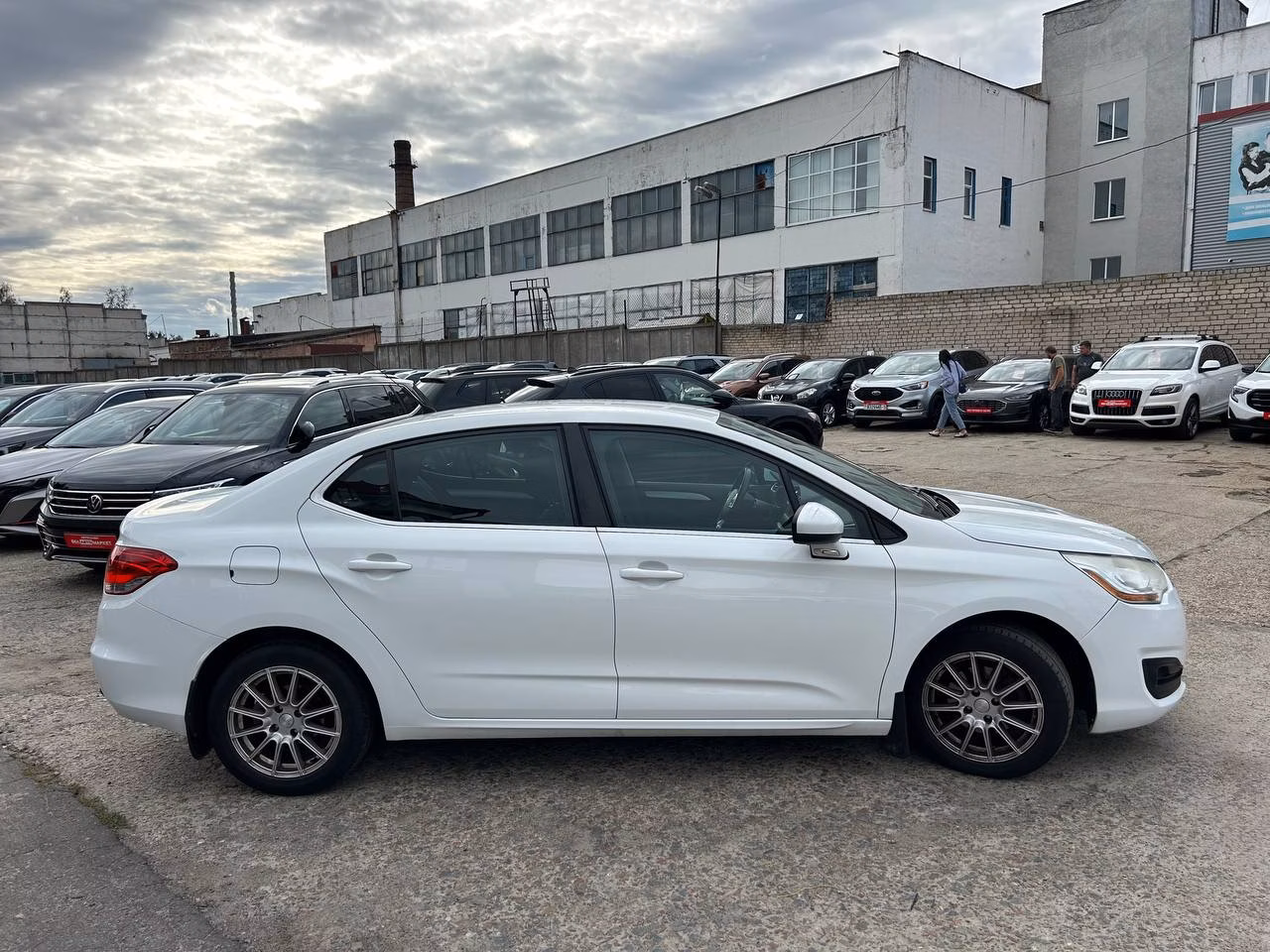 Citroen C4 фото 4