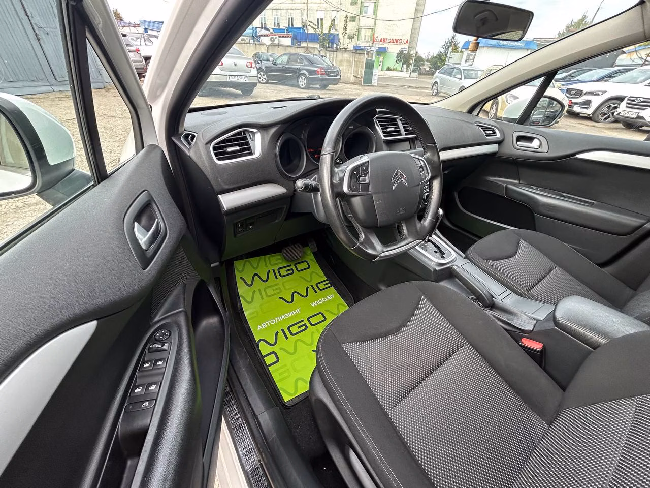 Citroen C4 фото 9