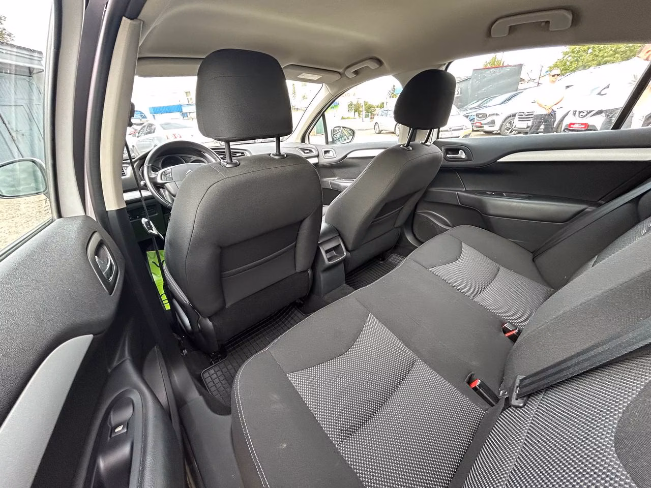 Citroen C4 фото 10