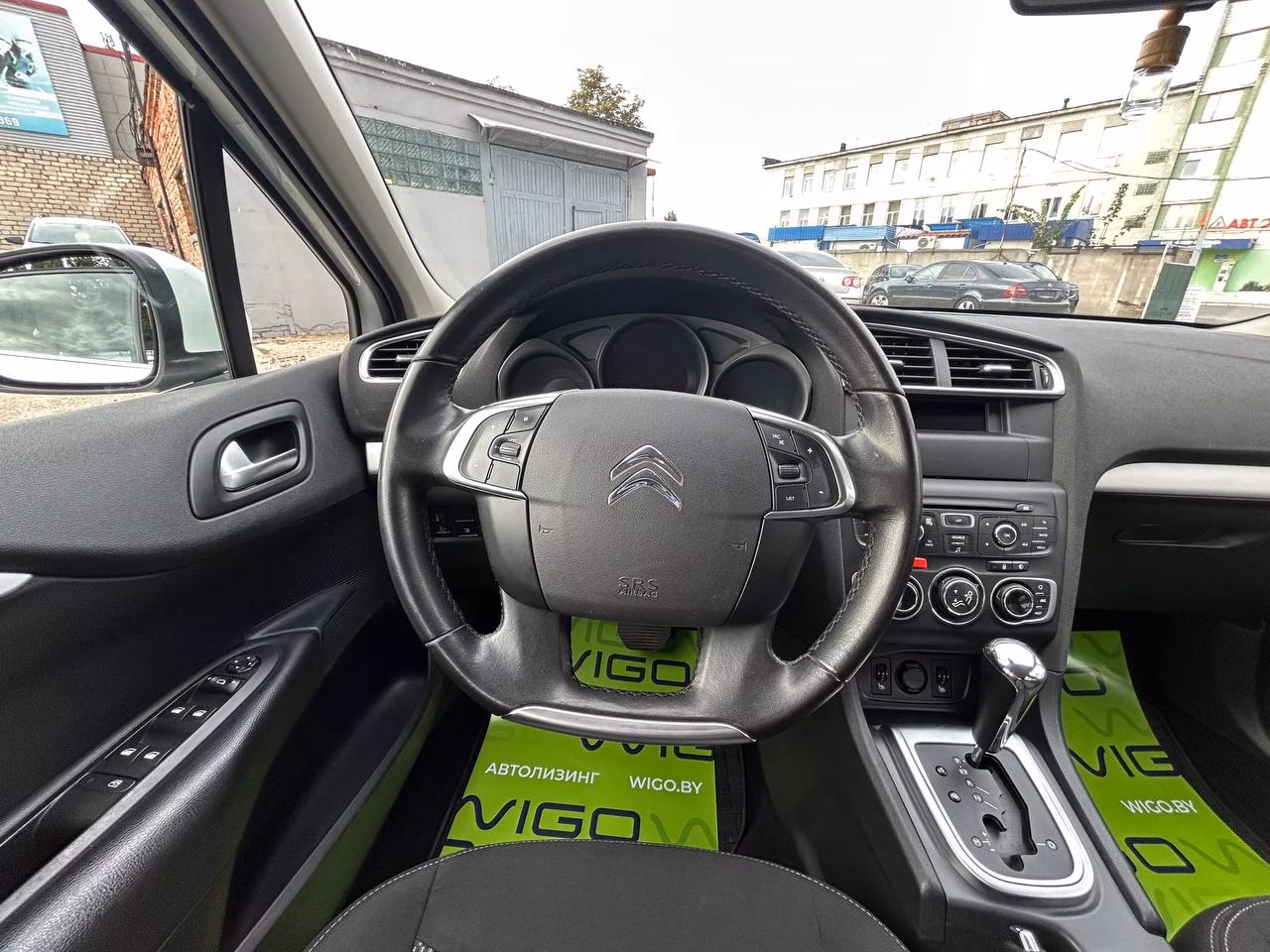 Citroen C4 фото 12