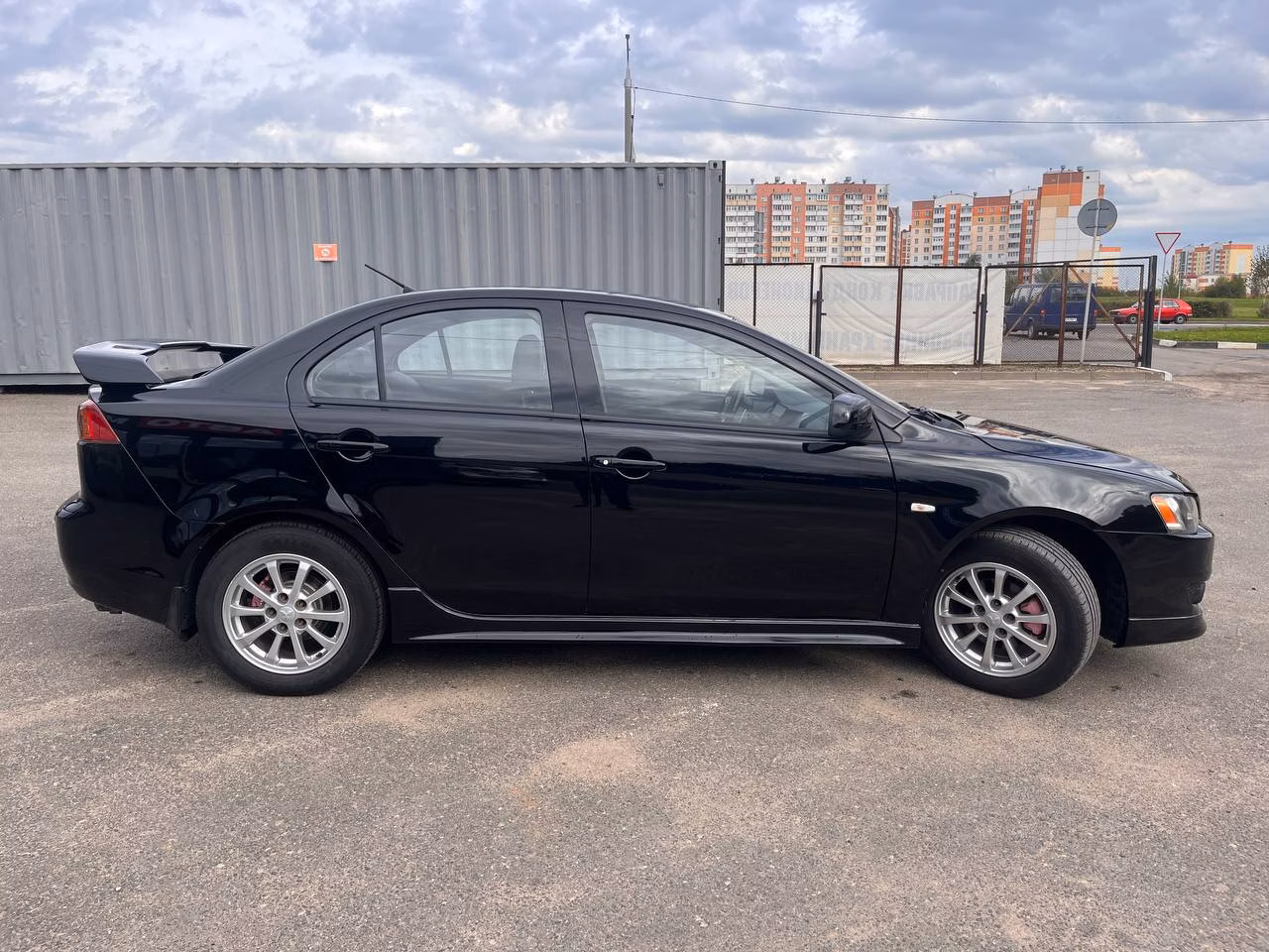 Mitsubishi Lancer фото 4