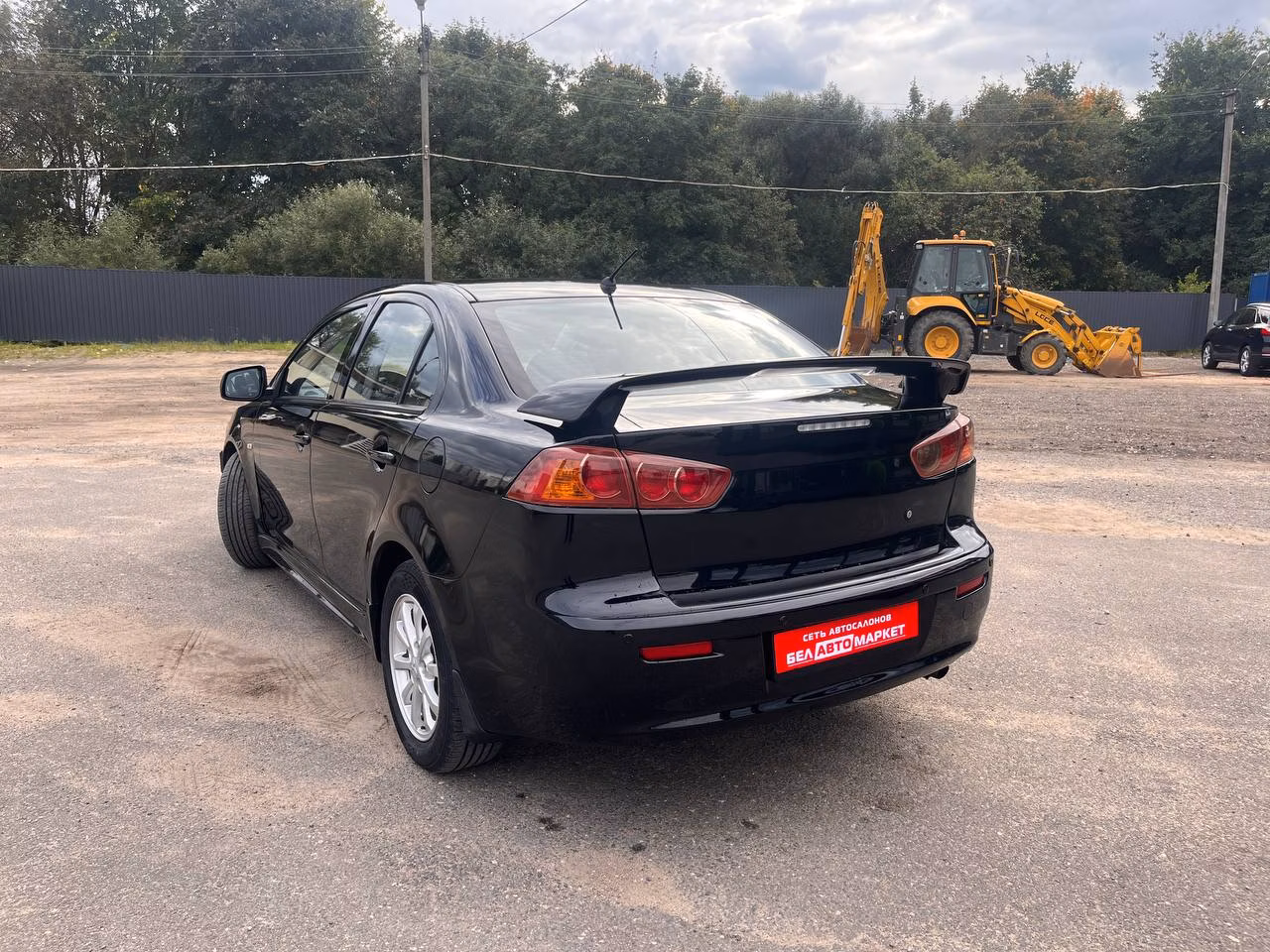 Mitsubishi Lancer фото 7