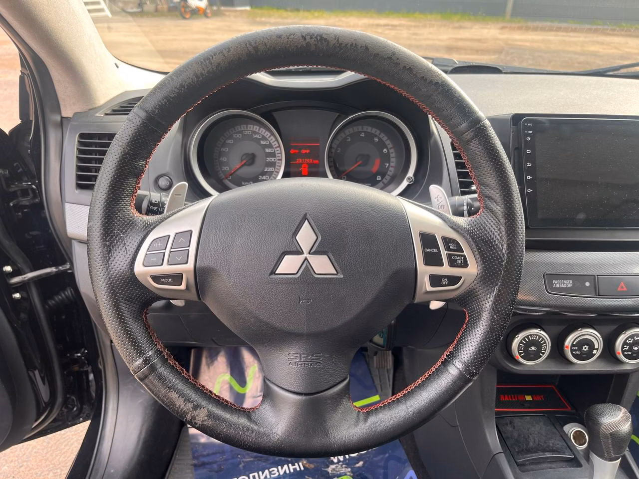 Mitsubishi Lancer фото 13