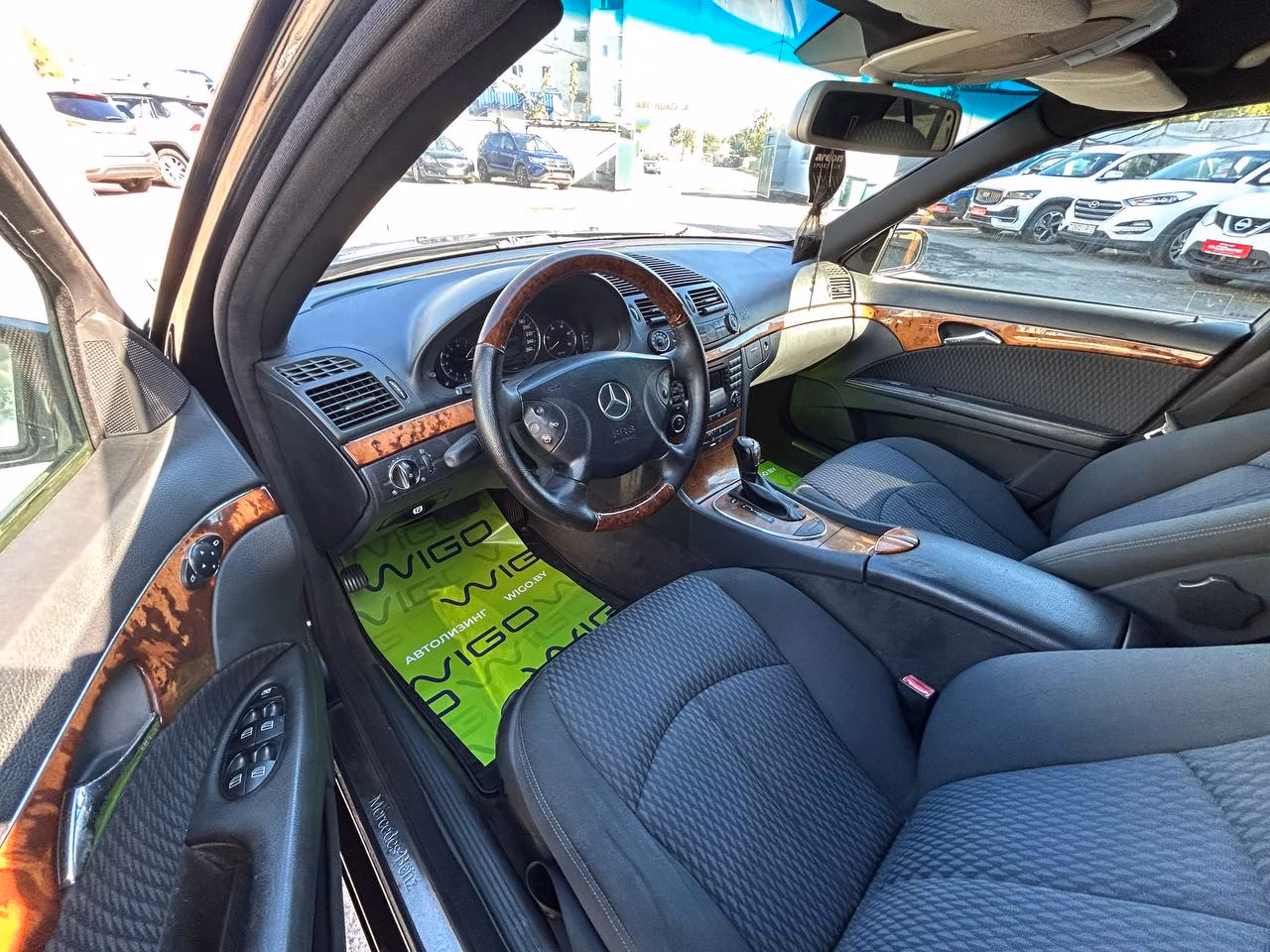 Mercedes-Benz E-Класс фото 9