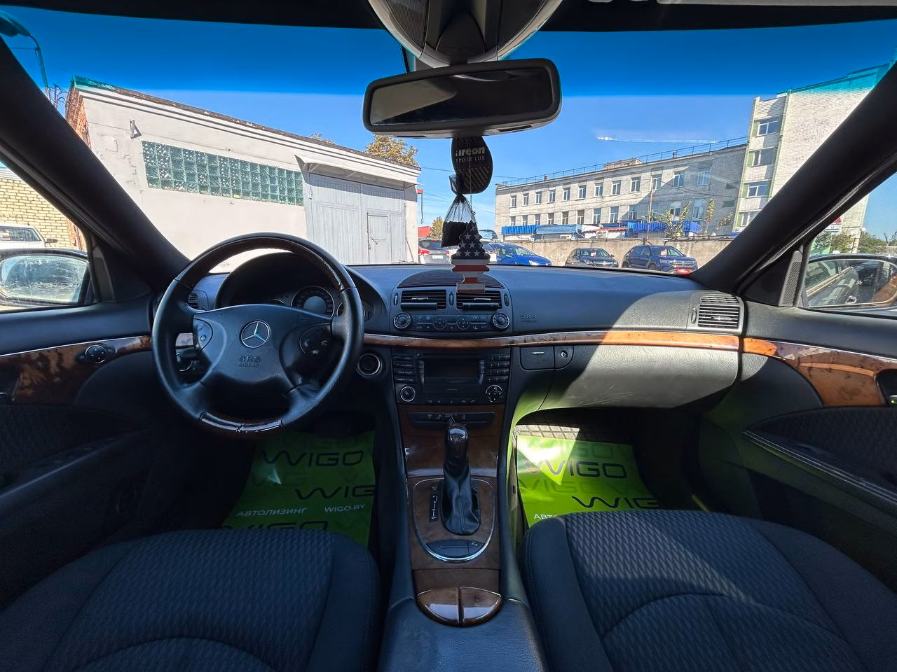 Mercedes-Benz E-Класс фото 12