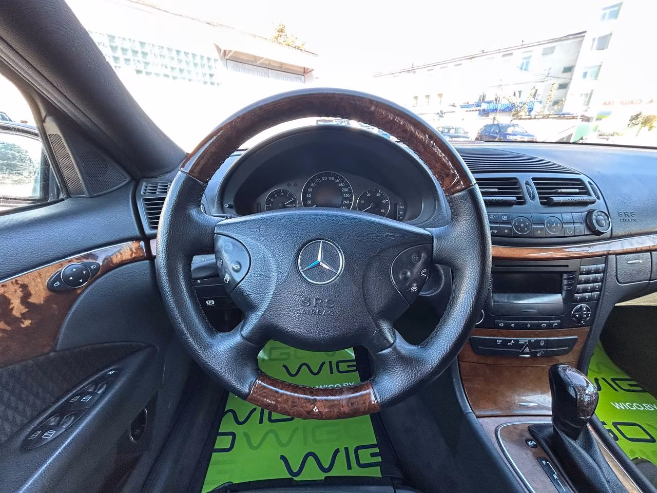 Mercedes-Benz E-Класс фото 13