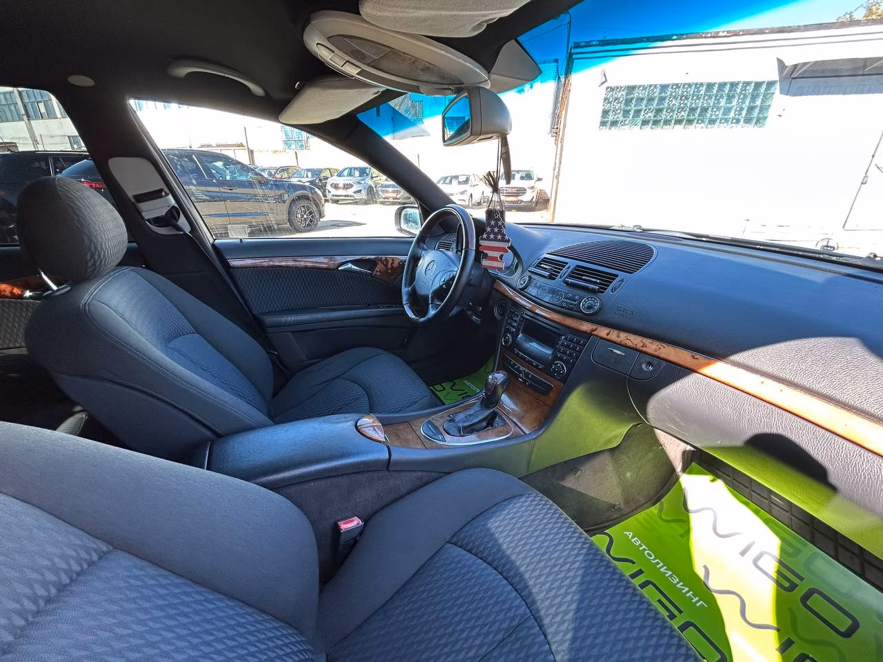 Mercedes-Benz E-Класс фото 15