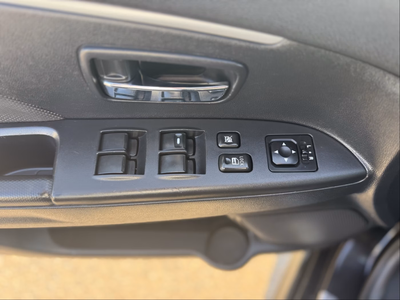 Mitsubishi Outlander Sport фото 16